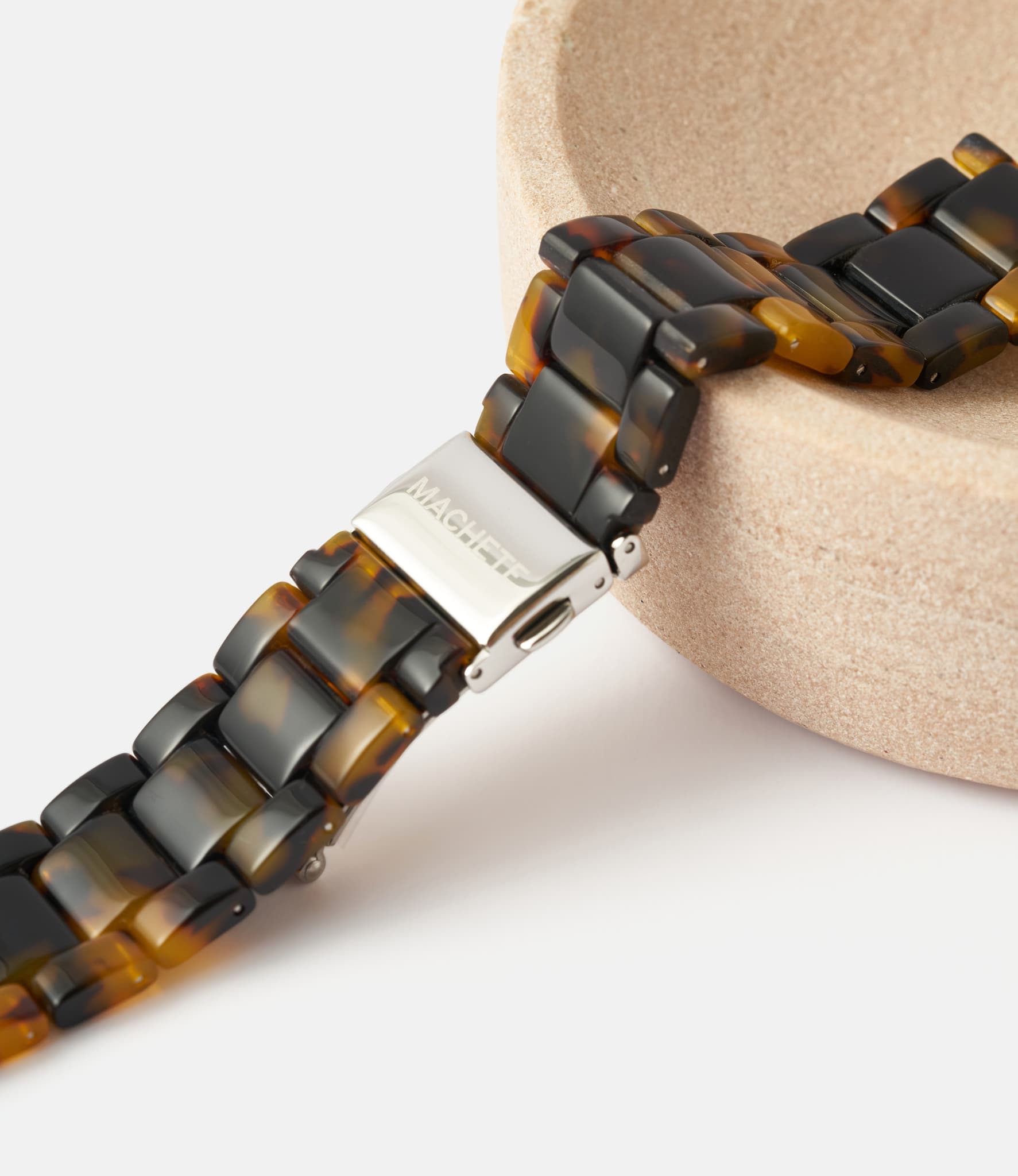 Machete Band in Classic Tortoise — ремешок для Apple Watch