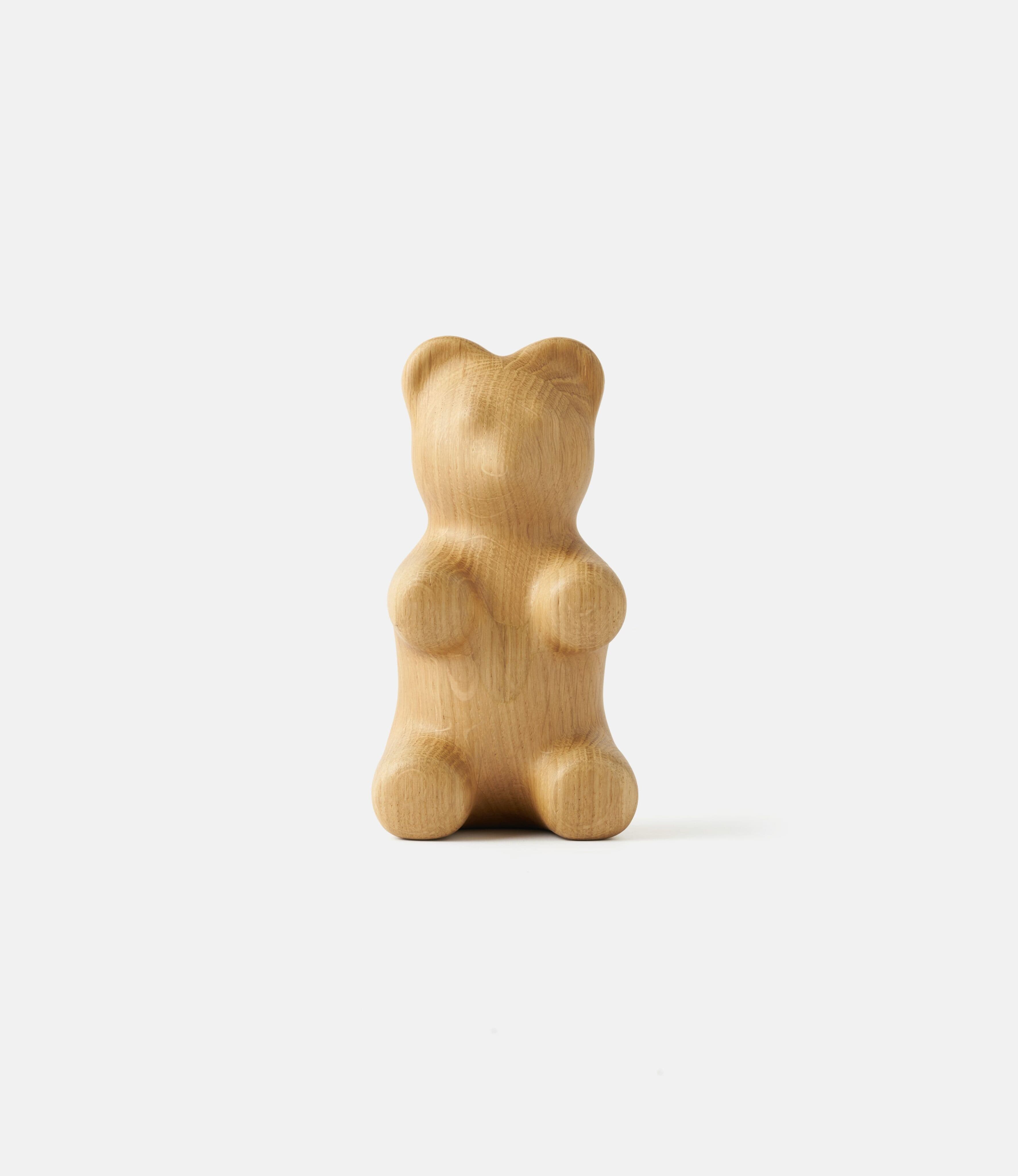Boyhood Gummy Bear Oak Small — фигурка из дерева