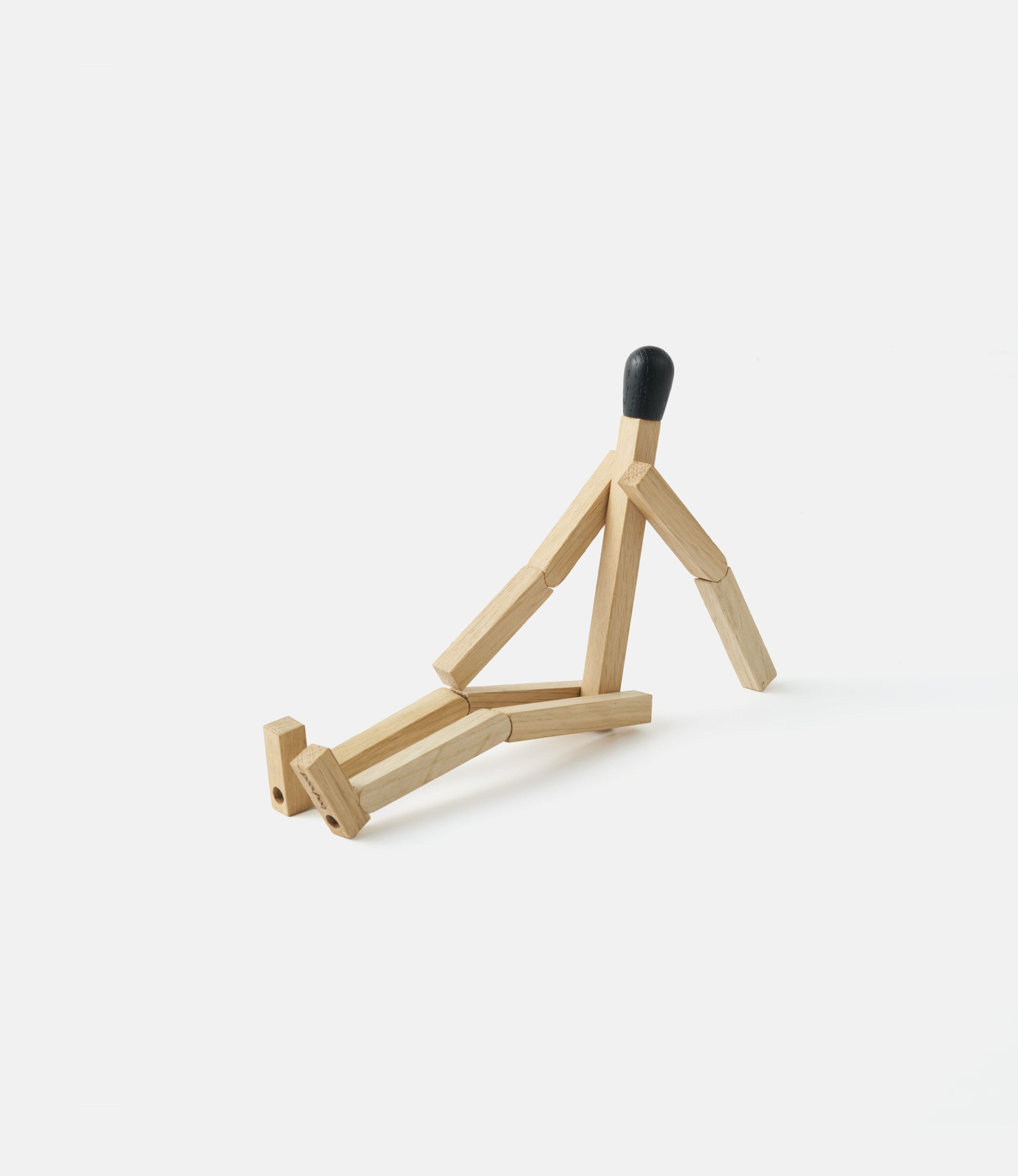 Boyhood Match Man Oak Small — фигурка из дерева