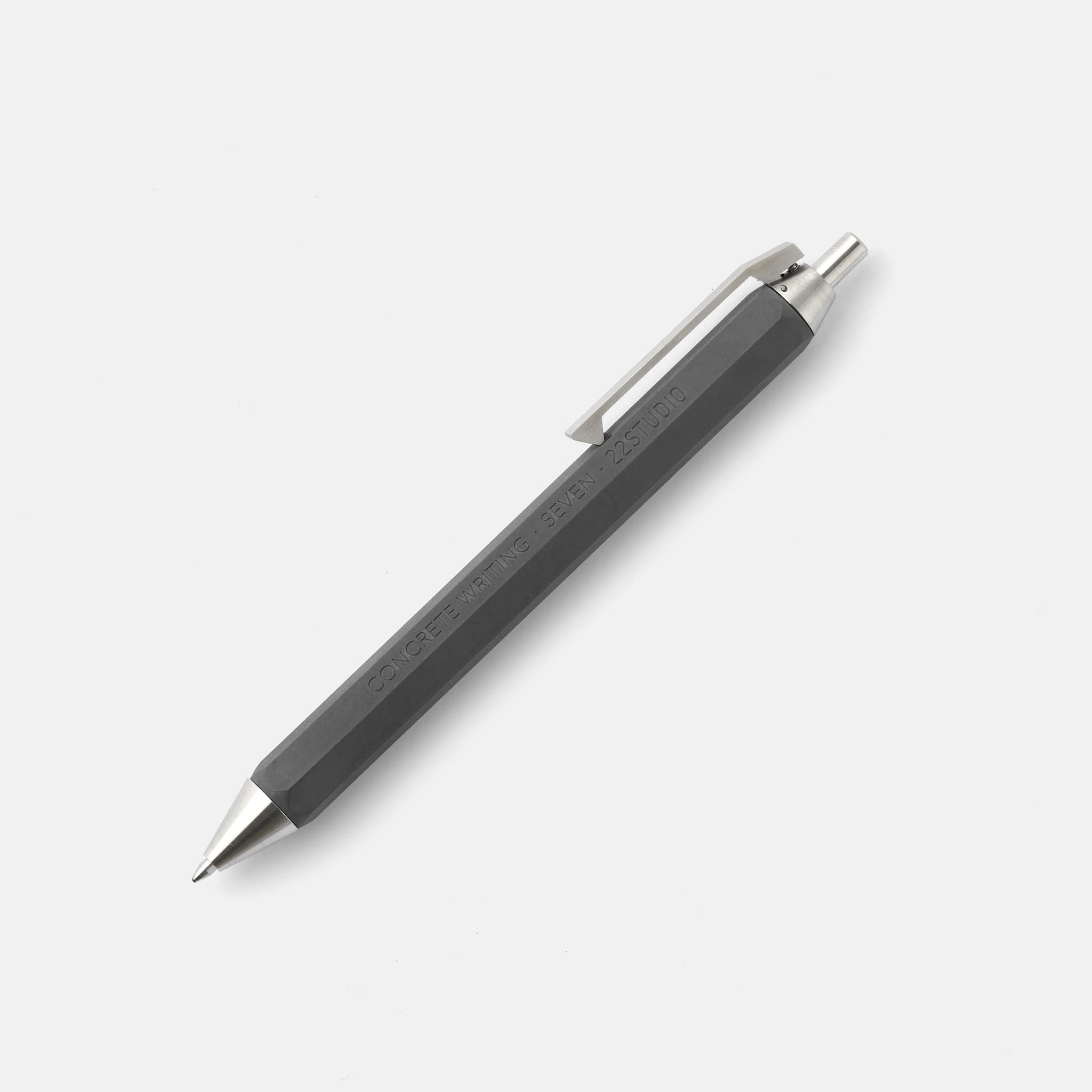 22 studio Seven Ballpoint Pen Dark Grey — ручка из бетона