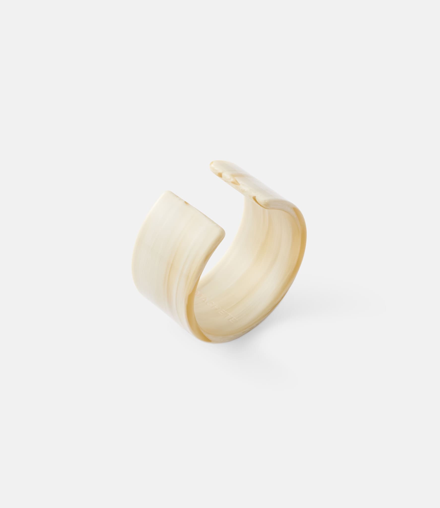 Machete Jumbo Cuff in Alabaster — браслет из ацетата