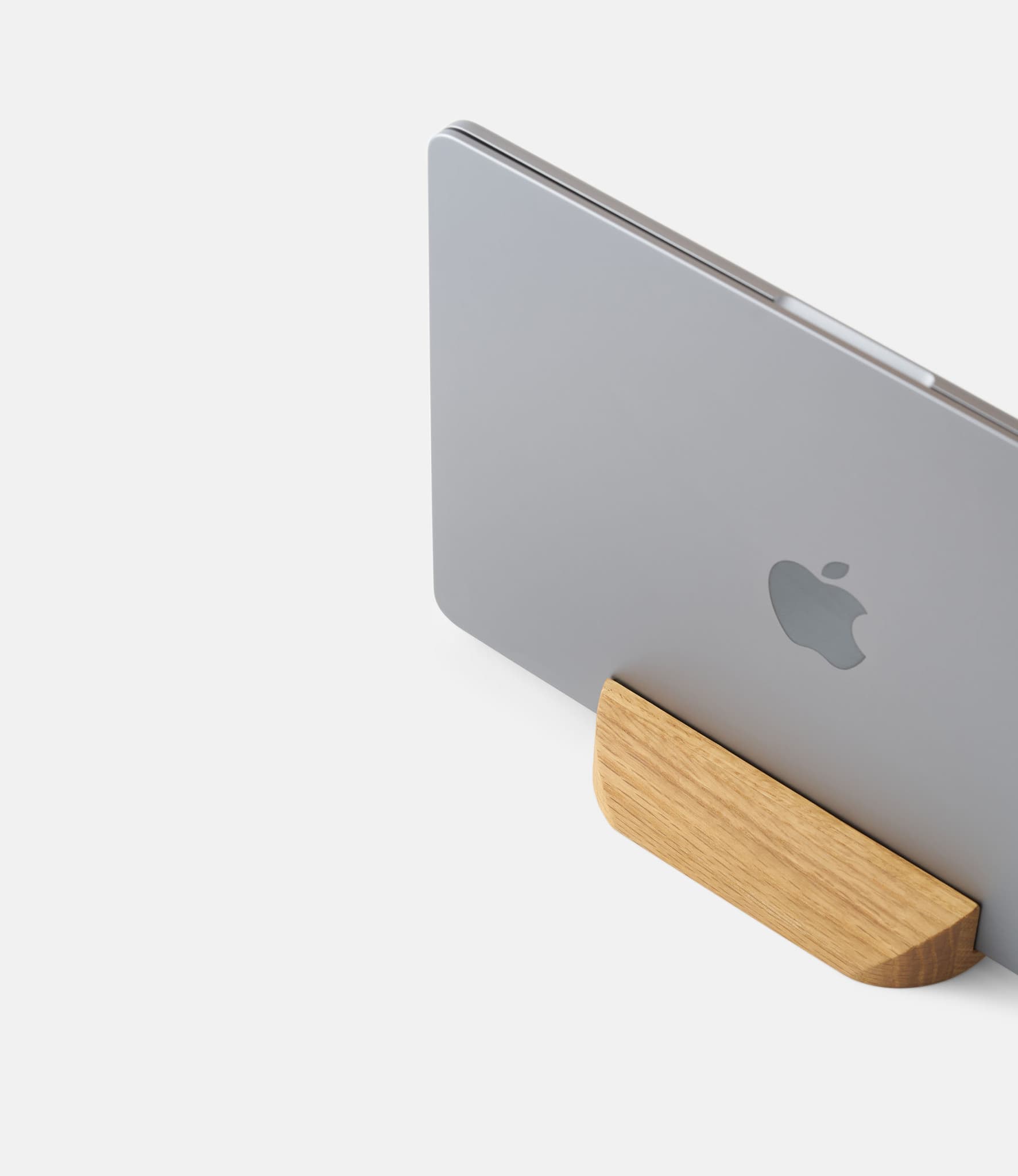 Woodendot Loma Oak — подставка для ноутбука