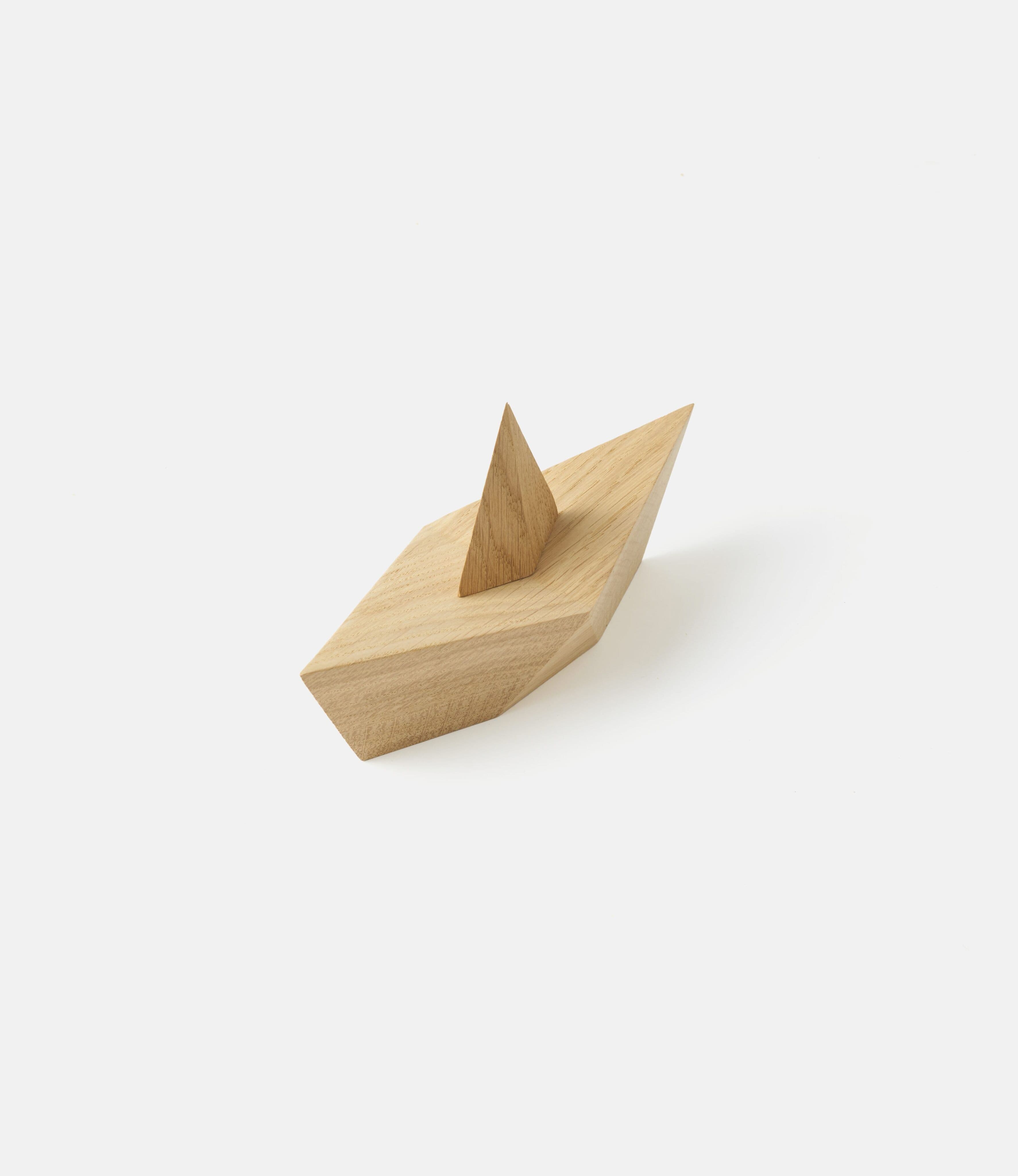 Boyhood Admiral Oak Small — фигурка из дерева