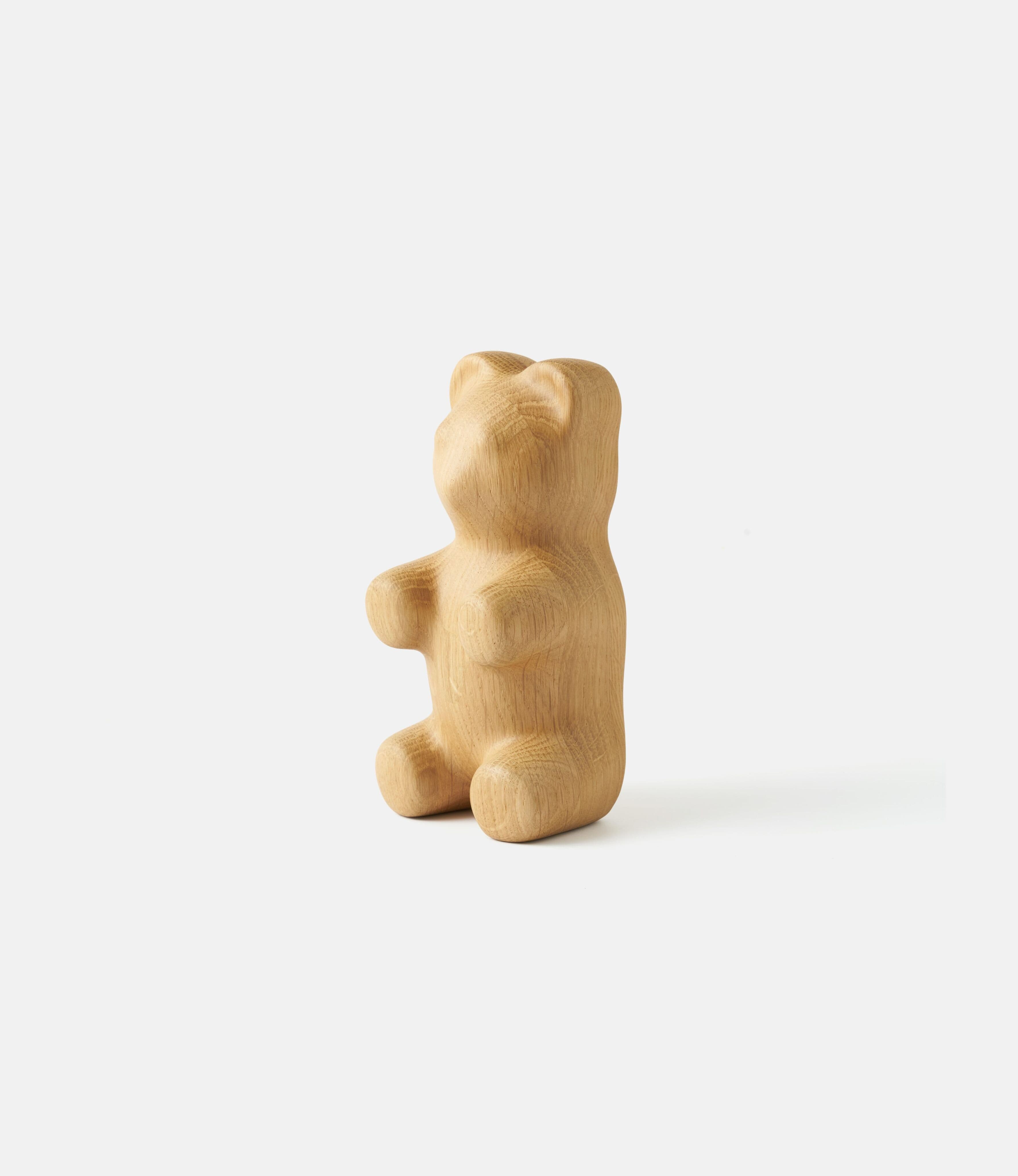 Boyhood Gummy Bear Oak Small — фигурка из дерева
