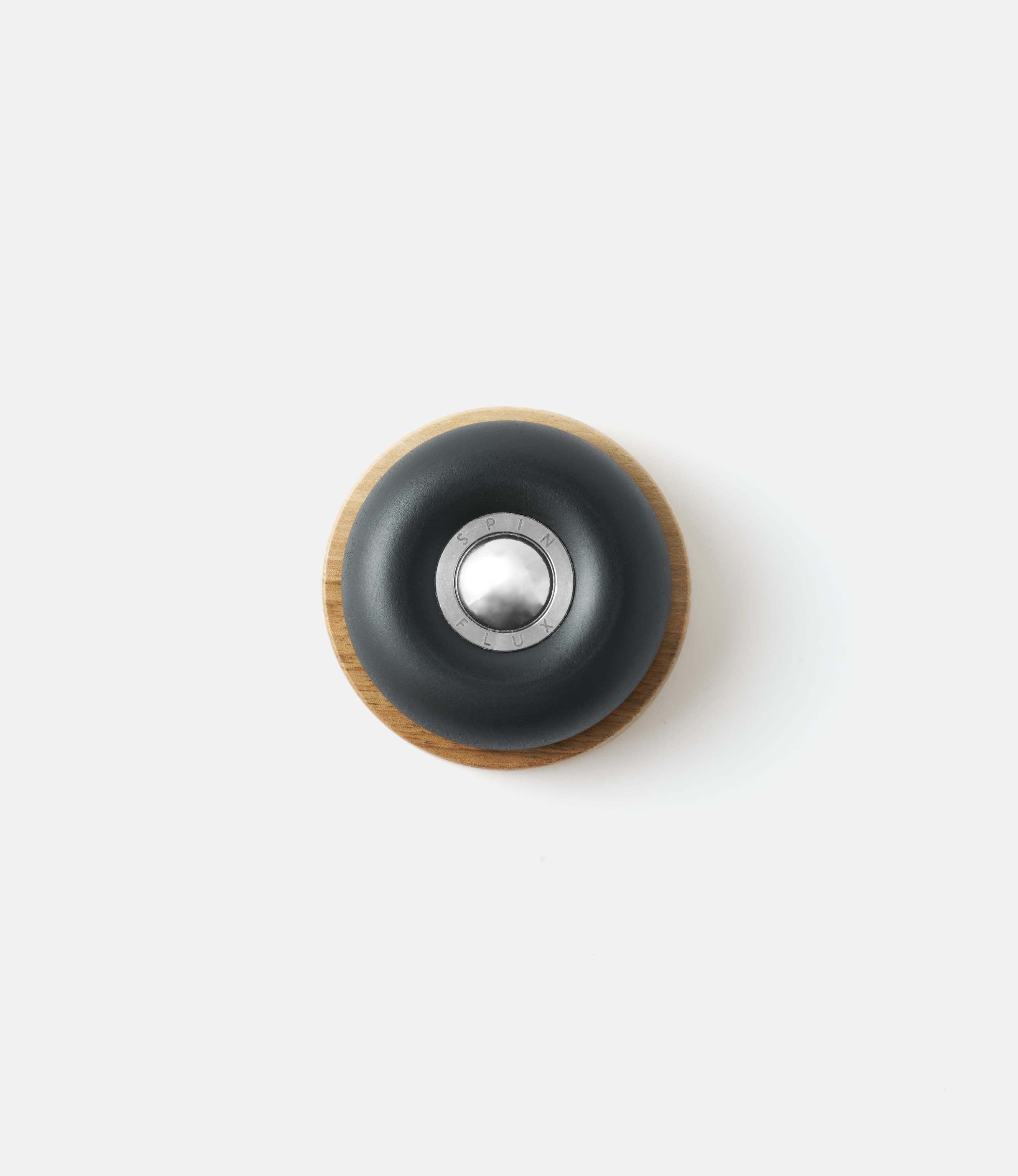 Feel Flux Spin Flux — магнитный гаджет для концентрации и снятия стресса