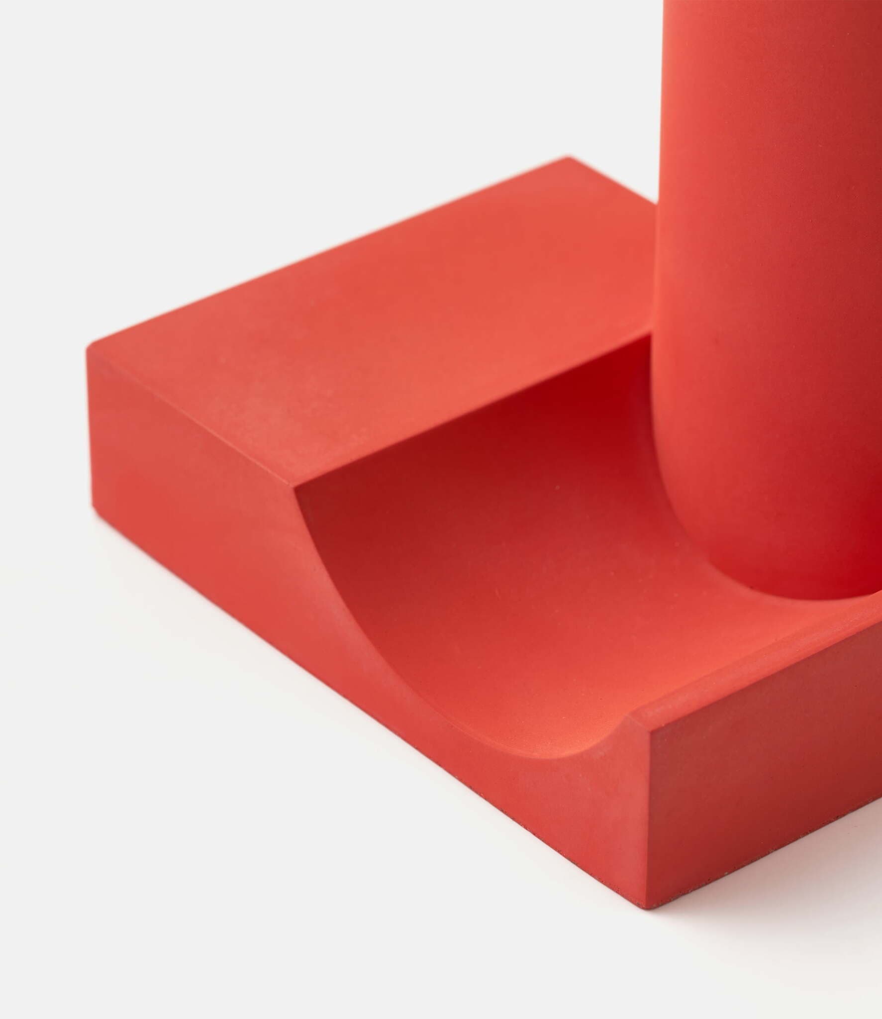22 Studio Merge Pen Holder Red — органайзер из бетона