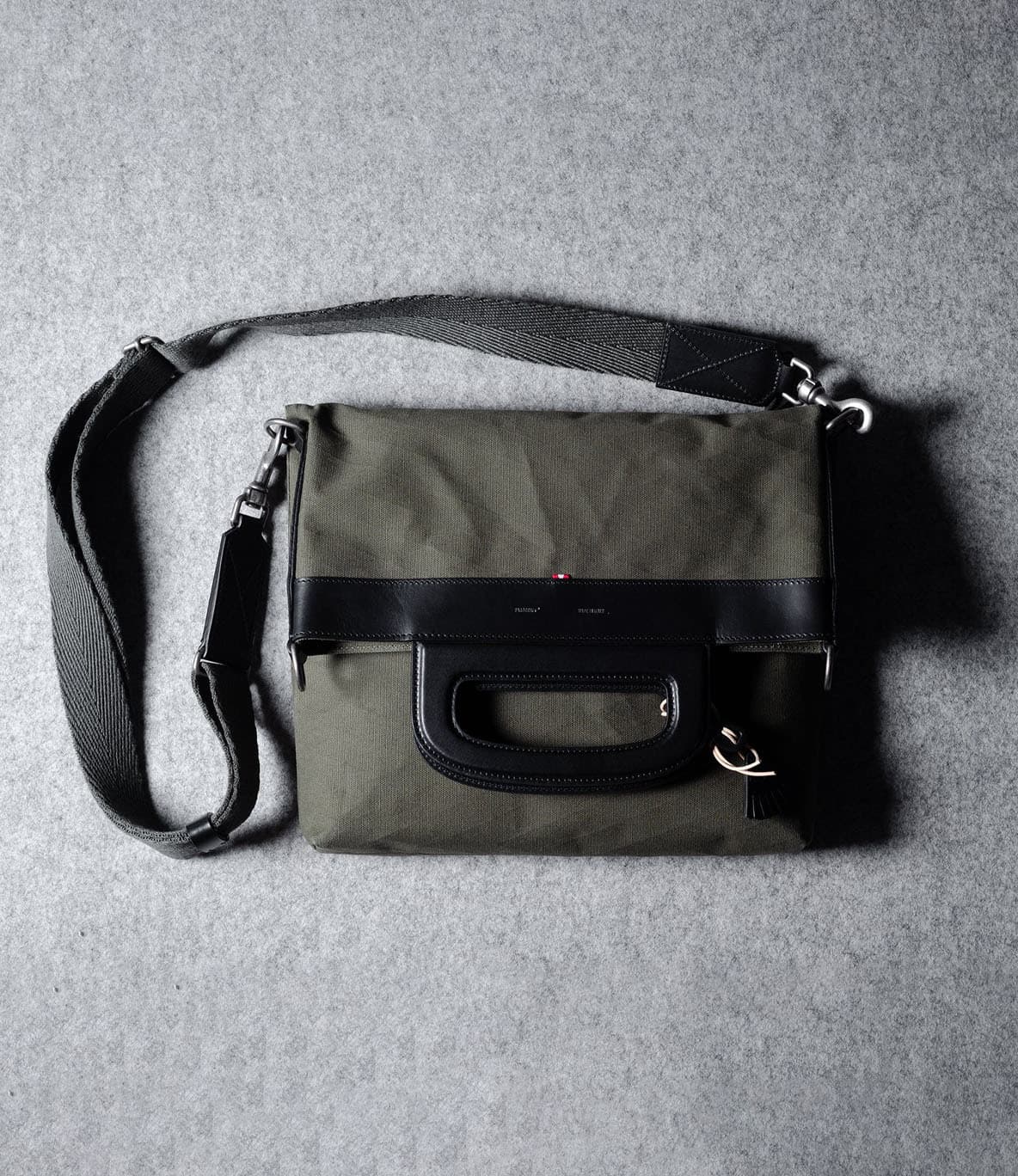 Hard Graft Folding Laptop Bag Black Forest — сумка для ноутбука