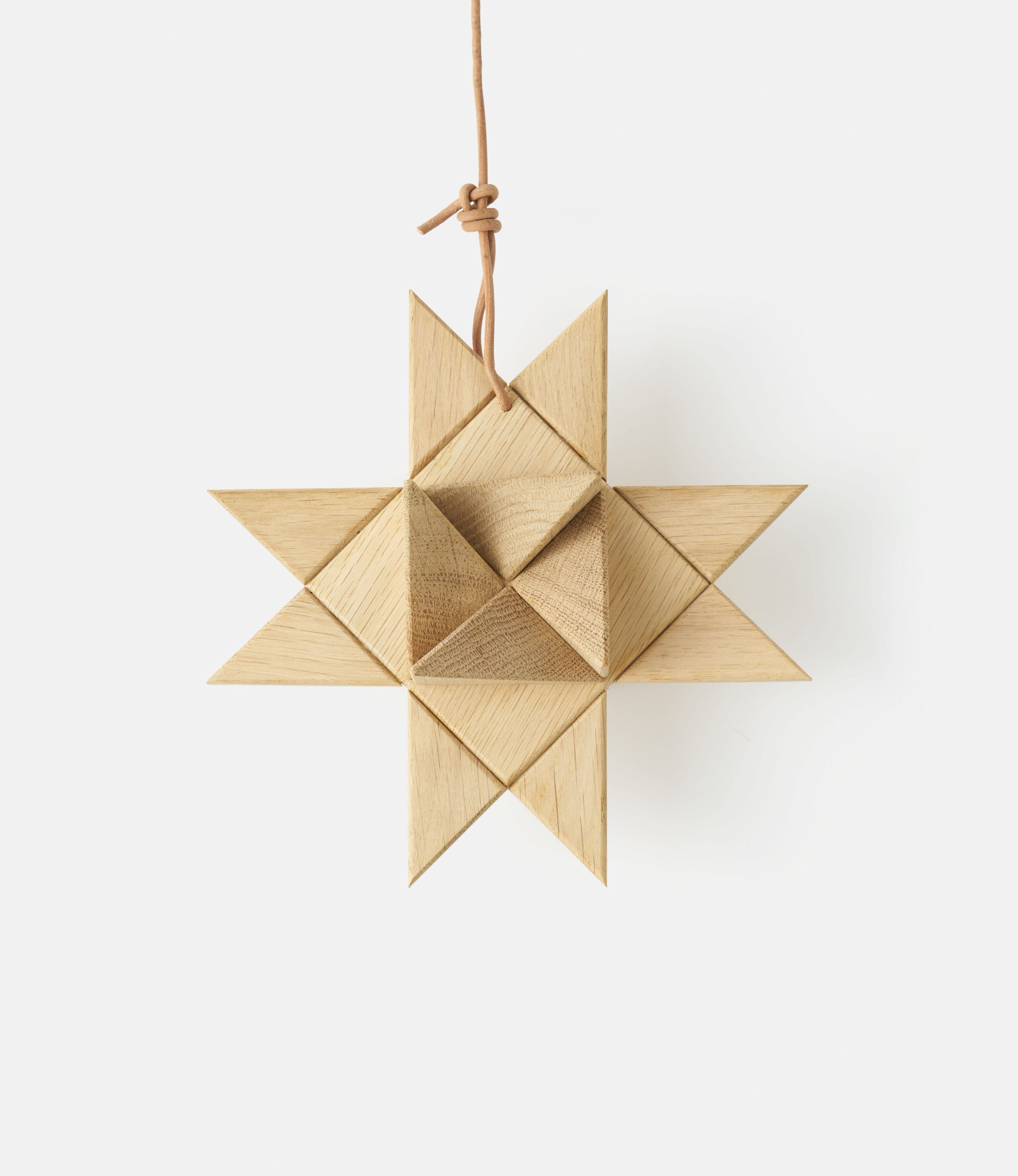 Boyhood Fröbel Star Hanging Oak — фигурка из дерева