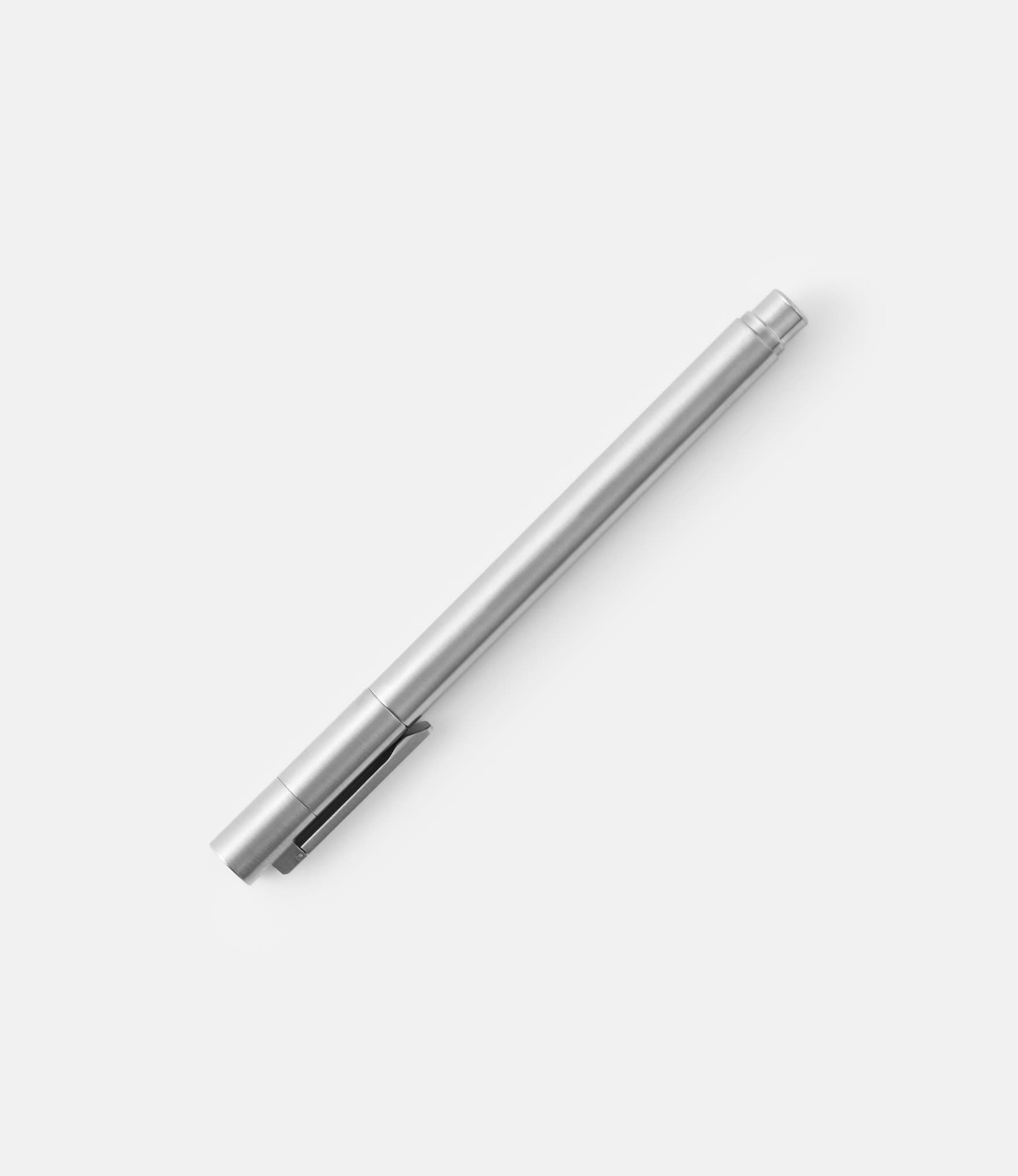 TIJ Fountain Pen — перьевая ручка из титана